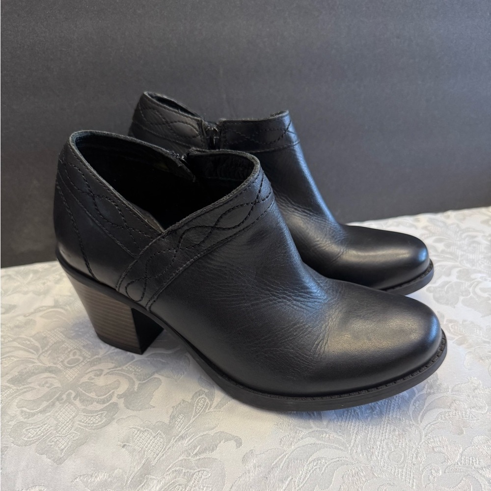 Earth Size 9M Lina Austin Ankle Boot Black Comfort Zipper Western Leather Shoe